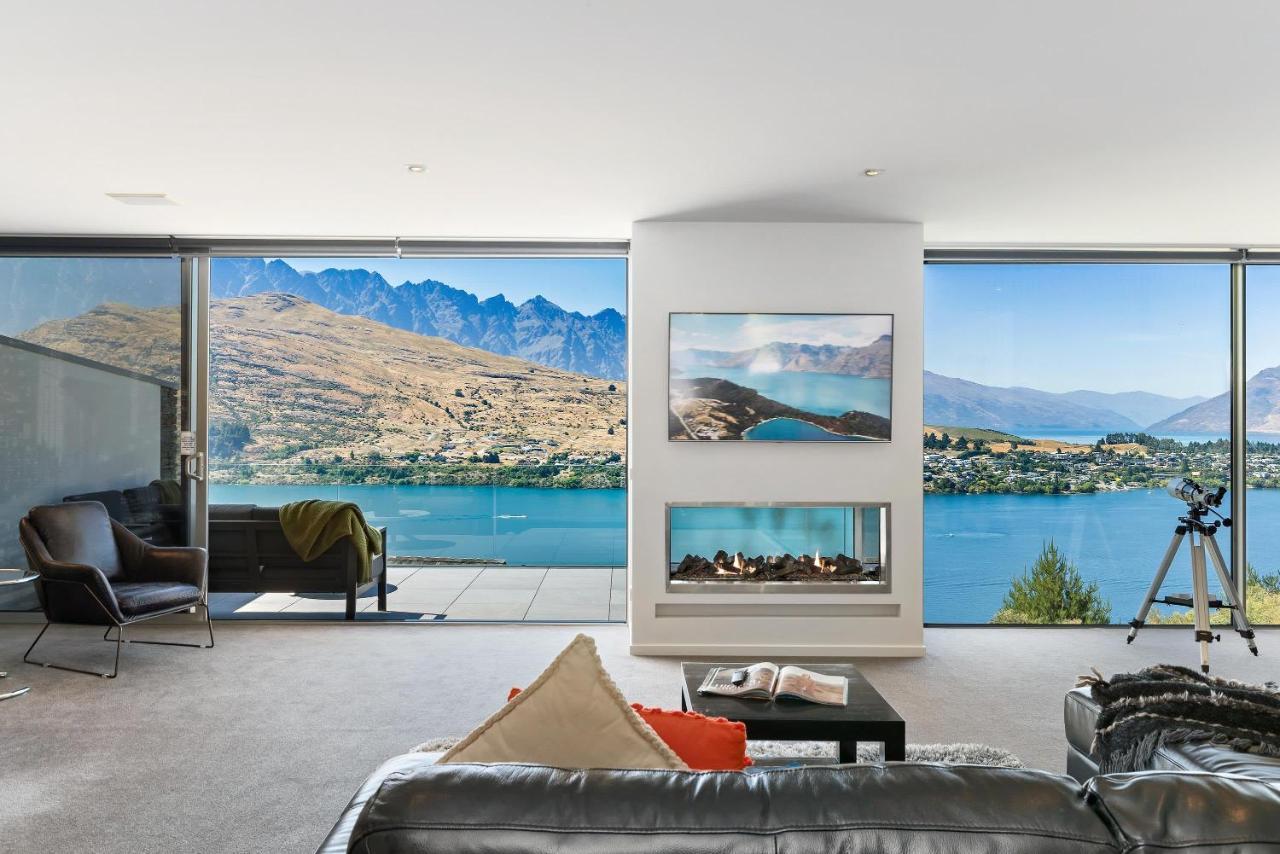 Remarkable Lake View Modern Executive Home Distretto di Distretto di Queenstown Esterno foto