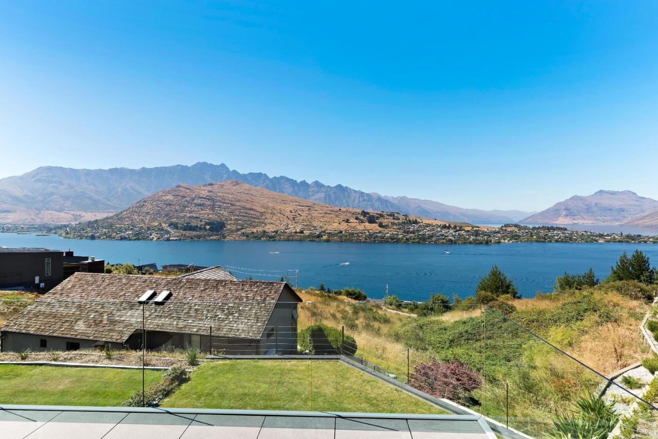 Remarkable Lake View Modern Executive Home Distretto di Distretto di Queenstown Esterno foto