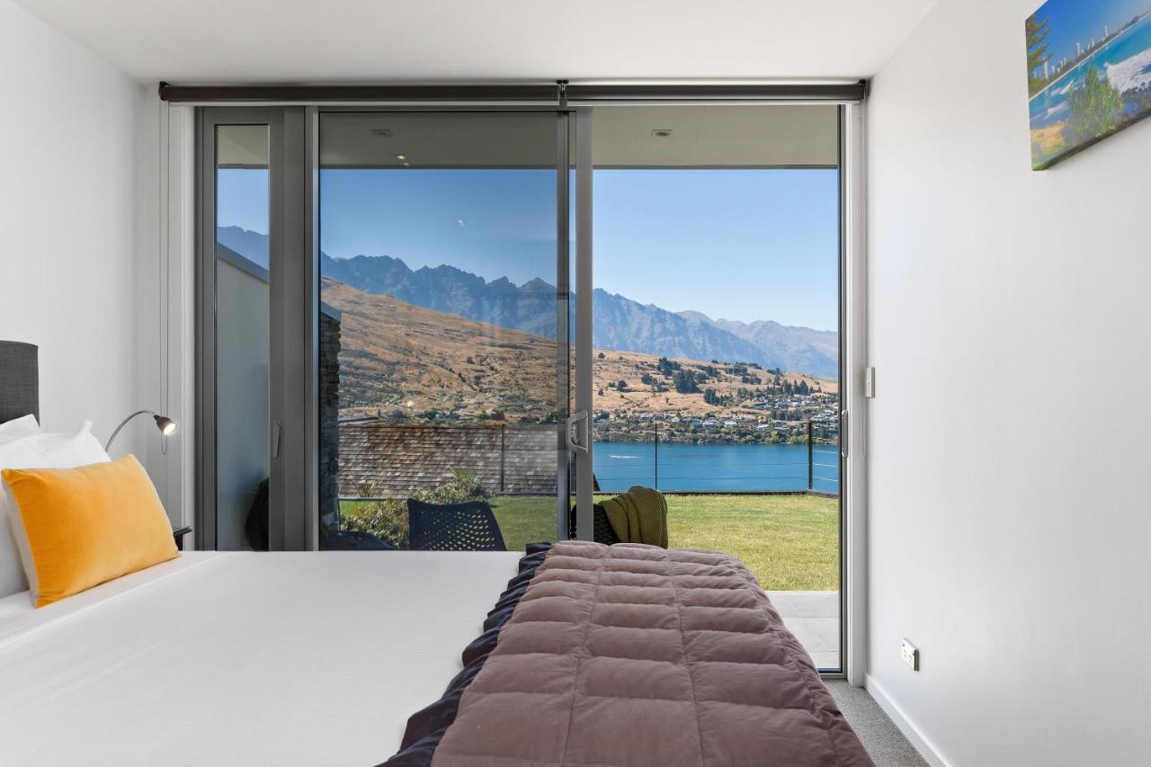 Remarkable Lake View Modern Executive Home Distretto di Distretto di Queenstown Esterno foto